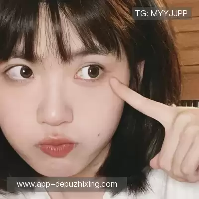 魏薇泓